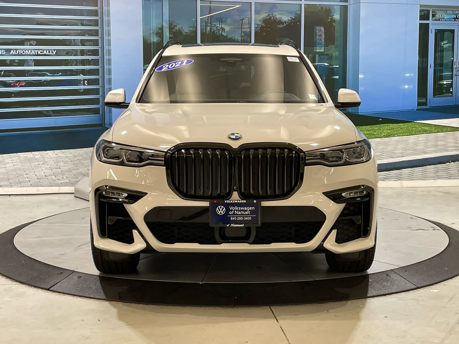 2021 Bmw X7 M50i photo 2