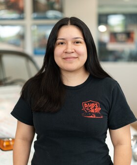 Staff member Vanessa Loaiza from ID_34f18e132cf3