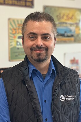 Staff member David Bernhardt from ID_34f18e132cf3
