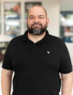 Staff member Mike Lamour from ID_493d3ed2b794