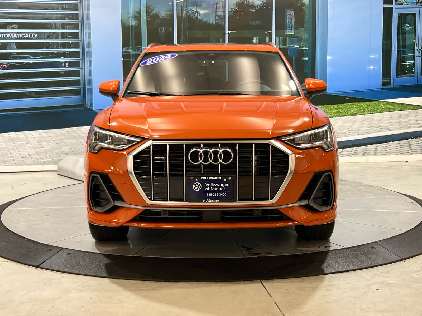 2024 Audi Q3 45 TFSI S line Premium photo 2