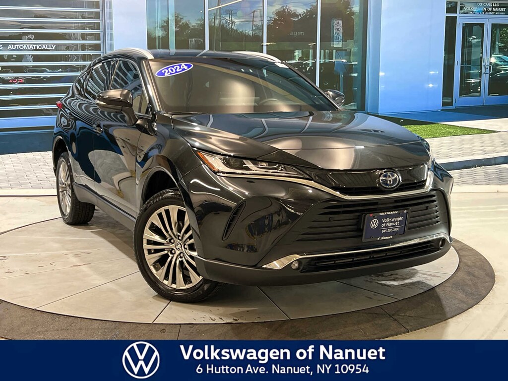 Used 2024 Toyota Venza XLE SUV