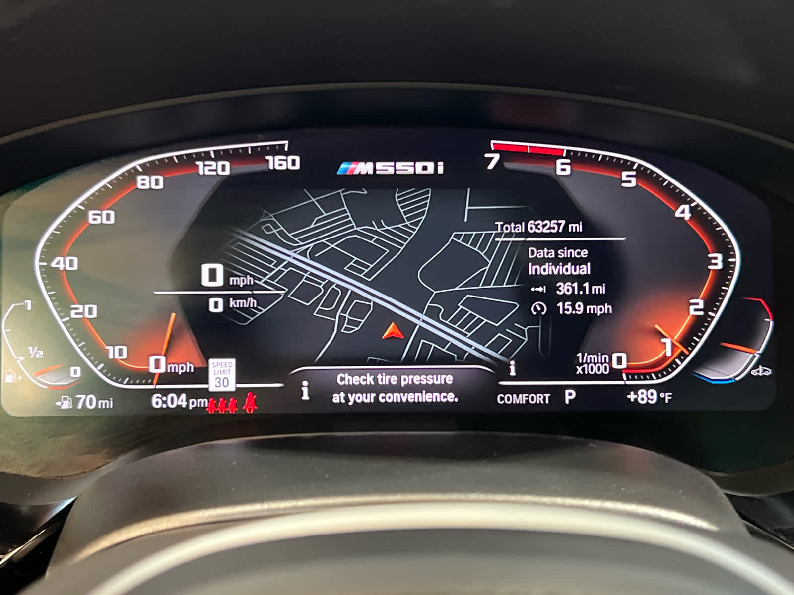 2023 BMW 5 Series M550i - Photo 27