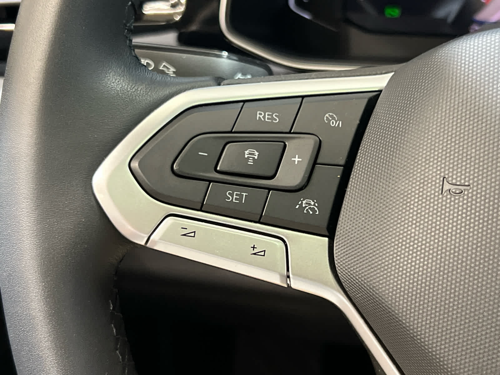 2026 Volkswagen Jetta SEL - Photo 31