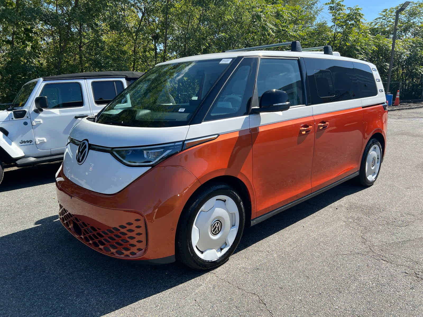 2025 Volkswagen ID. Buzz photo 3