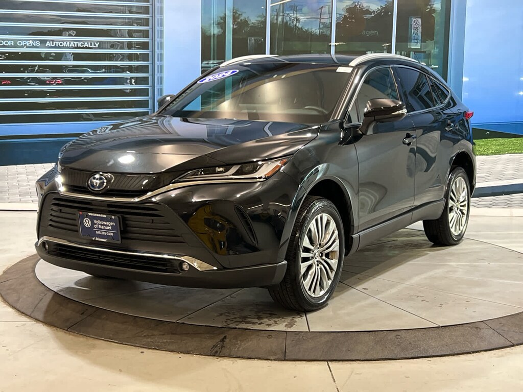 Used 2024 Toyota Venza XLE SUV