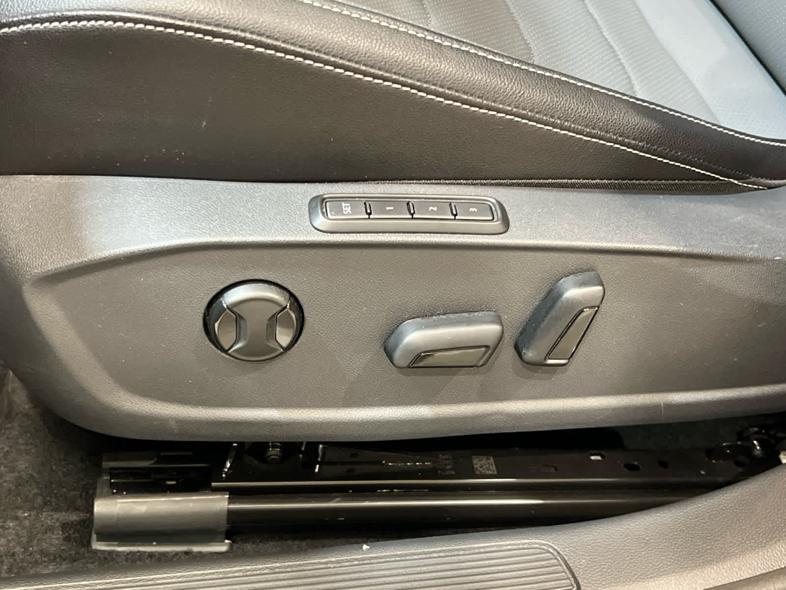 2026 Volkswagen Jetta SEL - Photo 18