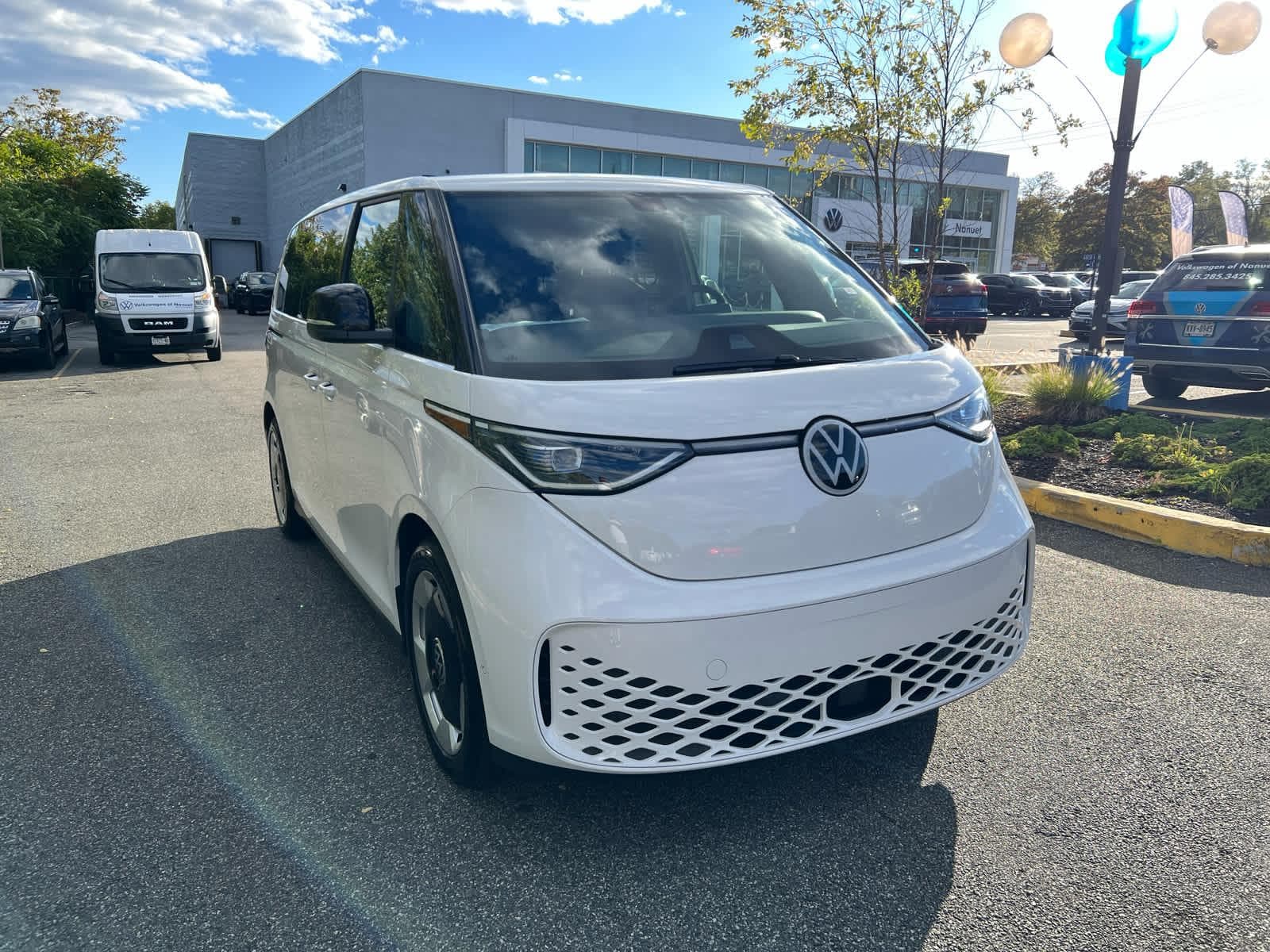 2025 Volkswagen ID. Buzz PRO S's photo