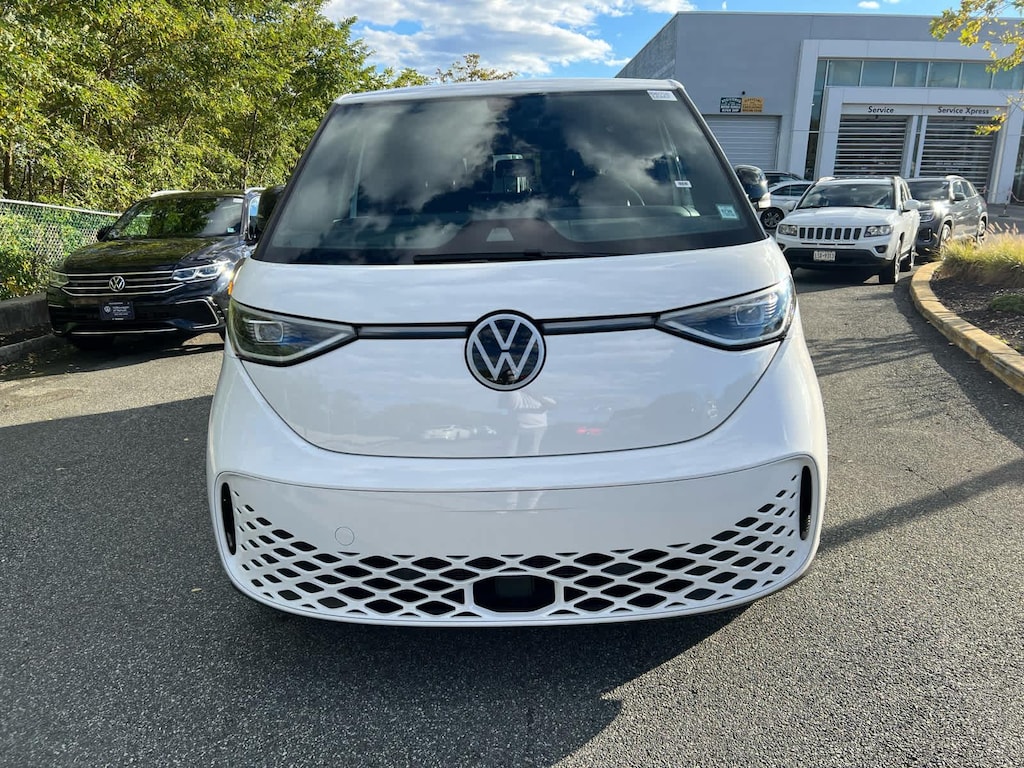 New 2025 Volkswagen ID. Buzz Pro S Van Passenger Van