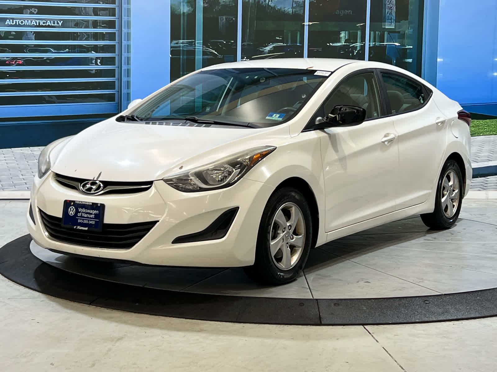 2014 Hyundai Elantra SE photo 2