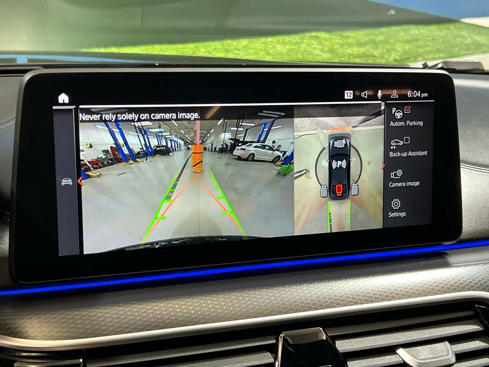 2023 BMW 5 Series M550i - Photo 29