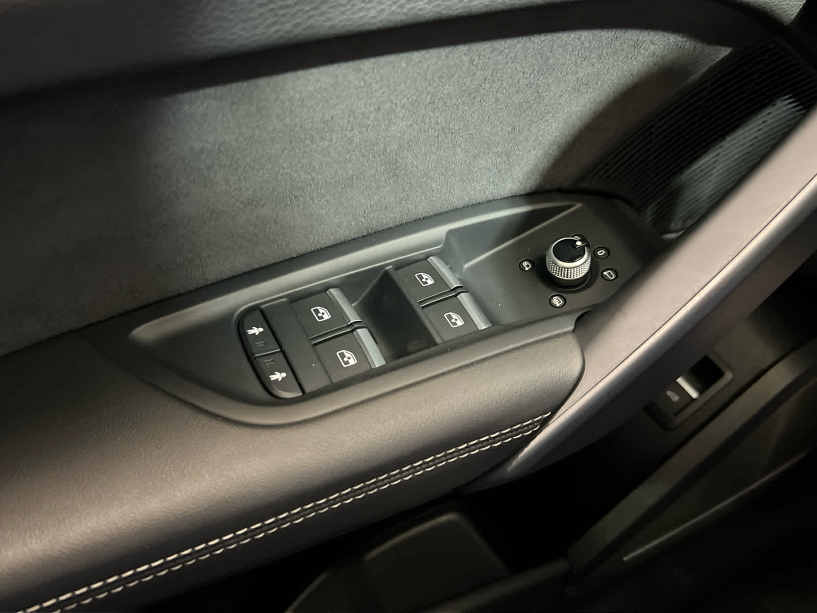 2021 Audi SQ5 Prestige - Photo 24