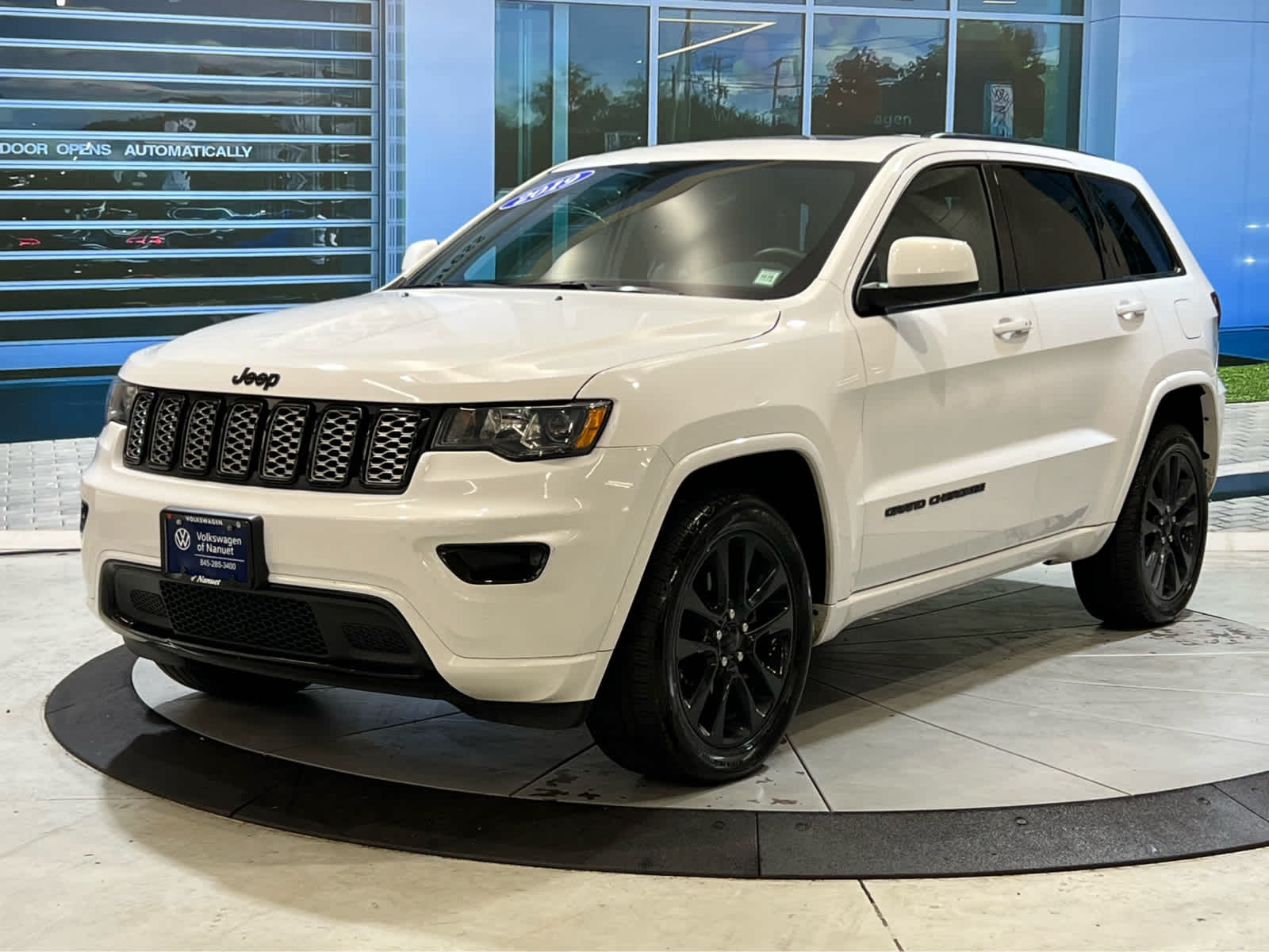 2019 Jeep Grand Cherokee Altitude photo 3