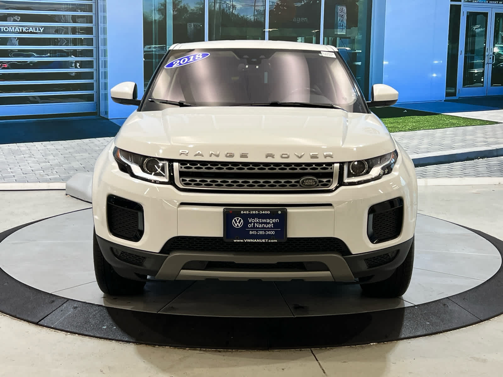 Used 2018 Land Rover Range Rover Evoque SE with VIN SALVP2RX9JH288268 for sale in Nanuet, NY