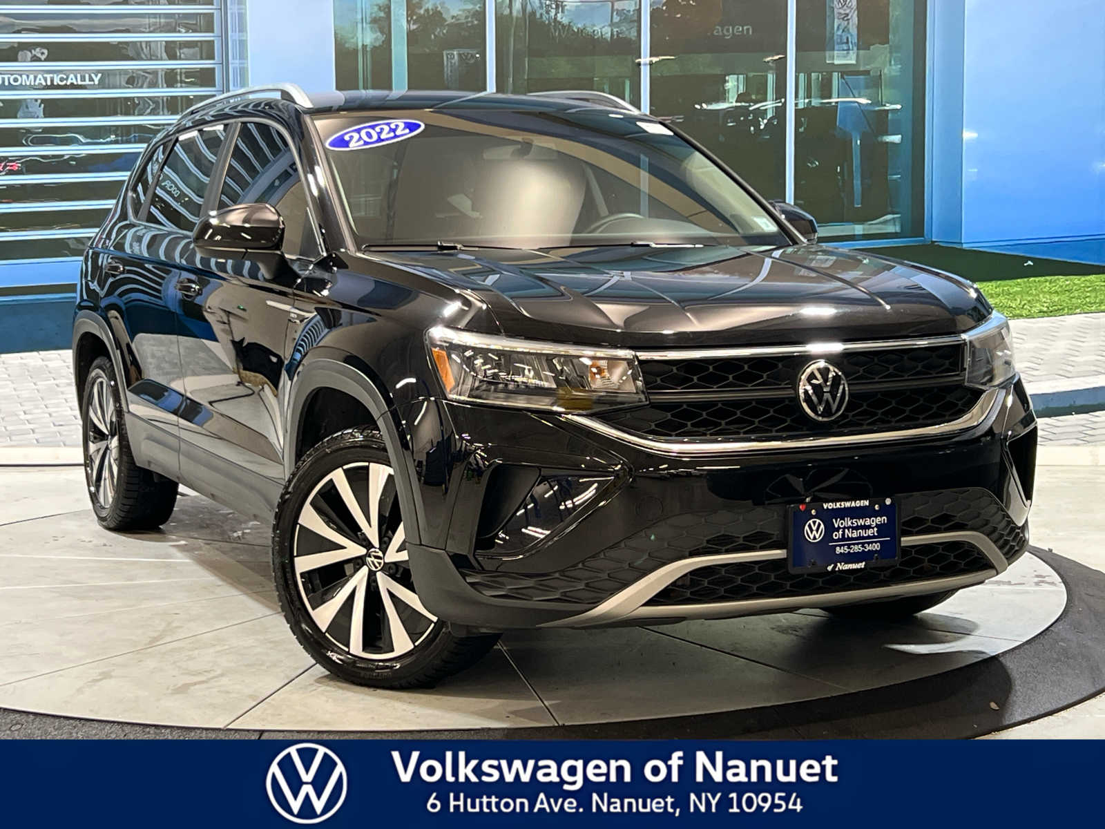 2022 Volkswagen Taos SE's photo