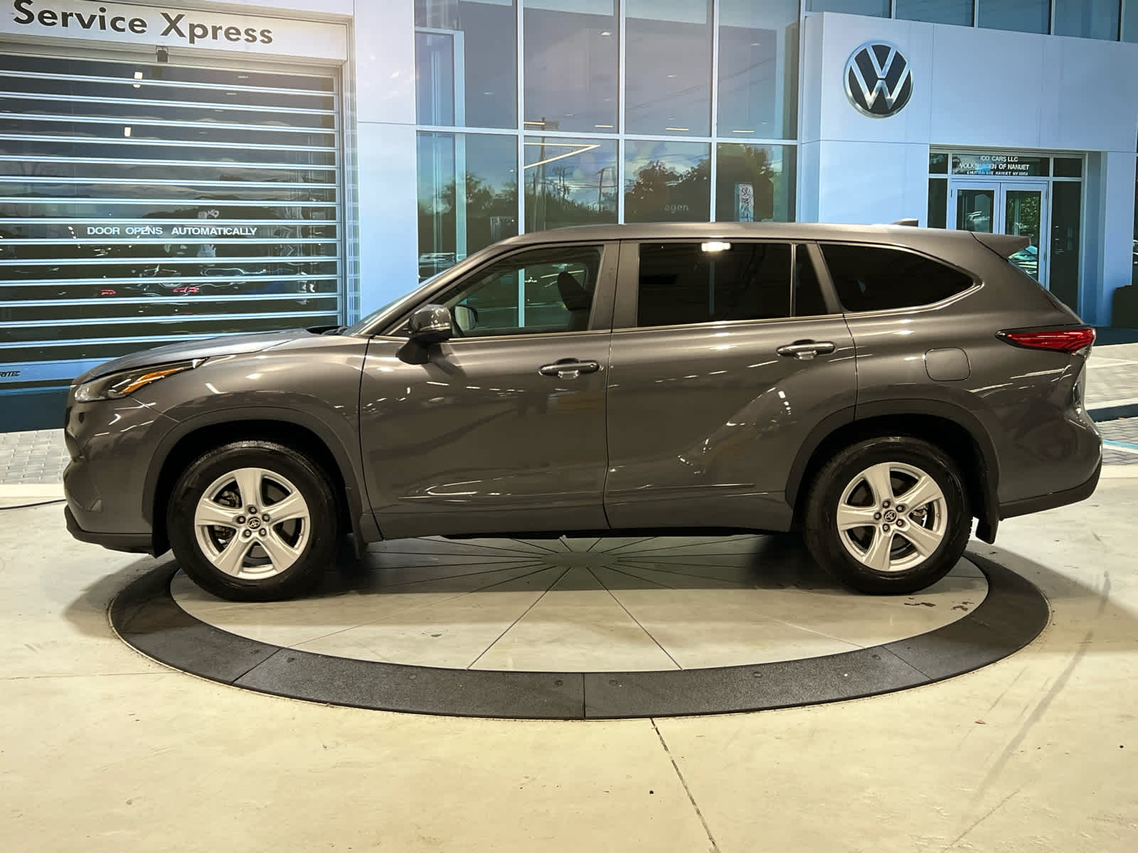 2023 Toyota Highlander Limited Platinum XLE XSE photo 3