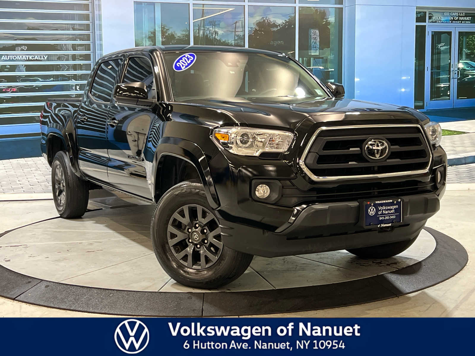 2023 Toyota Tacoma SR5's photo