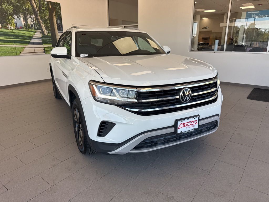 2022 Volkswagen Atlas Cross Sport 2.0T SE 4MOTION's photo