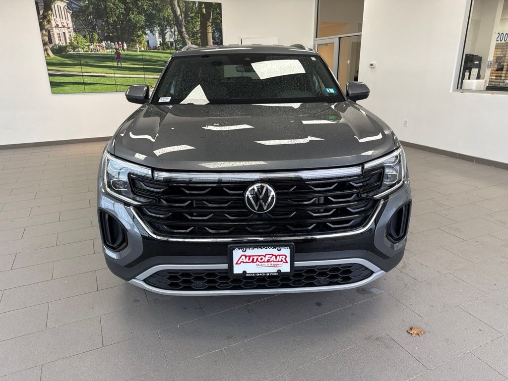 Certified 2025 Volkswagen Atlas Cross Sport 2.0T SE SUV