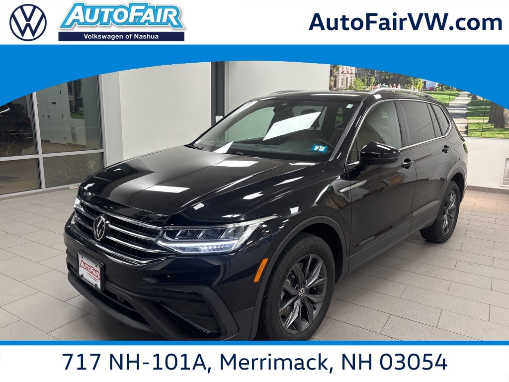 2023 Volkswagen Tiguan SE's photo