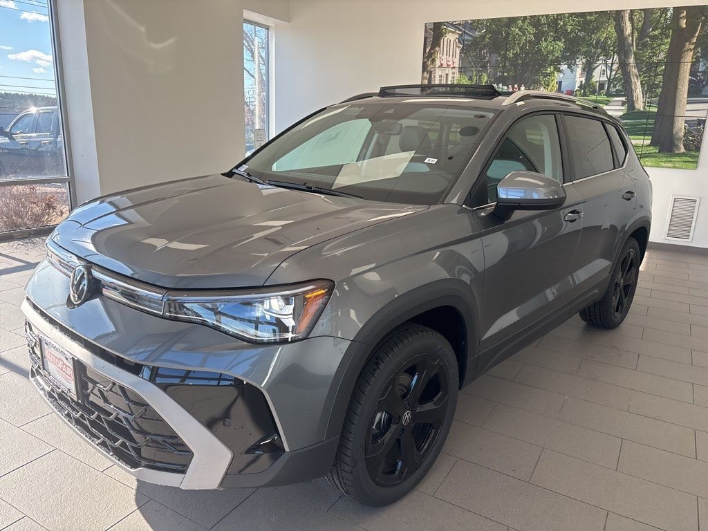 New 2026 Volkswagen Taos 1.5T SEL SUV