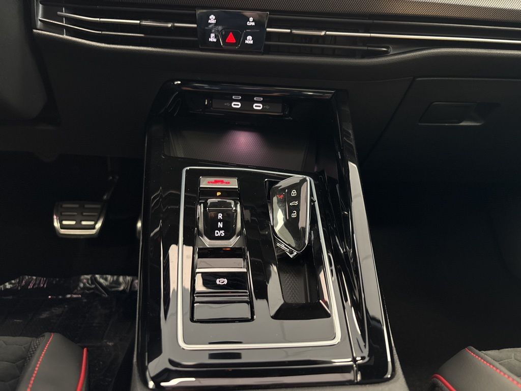 2026 Volkswagen Golf GTI SE - Photo 34
