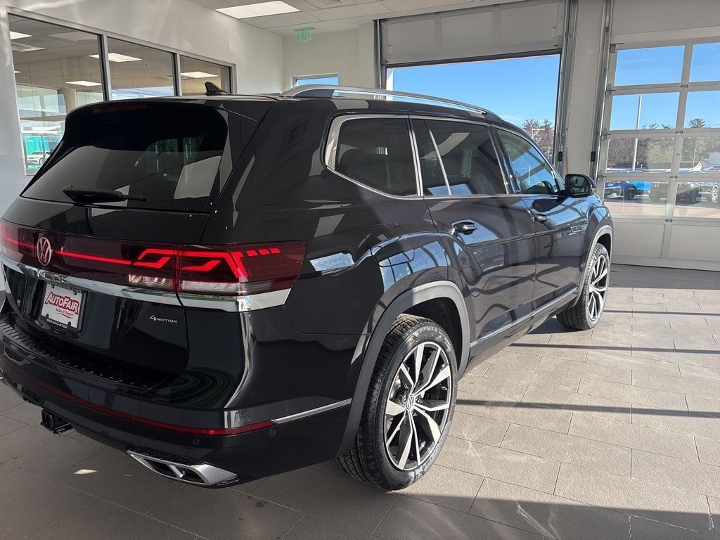 2026 Volkswagen Atlas SEL Premium R-Line - Photo 6