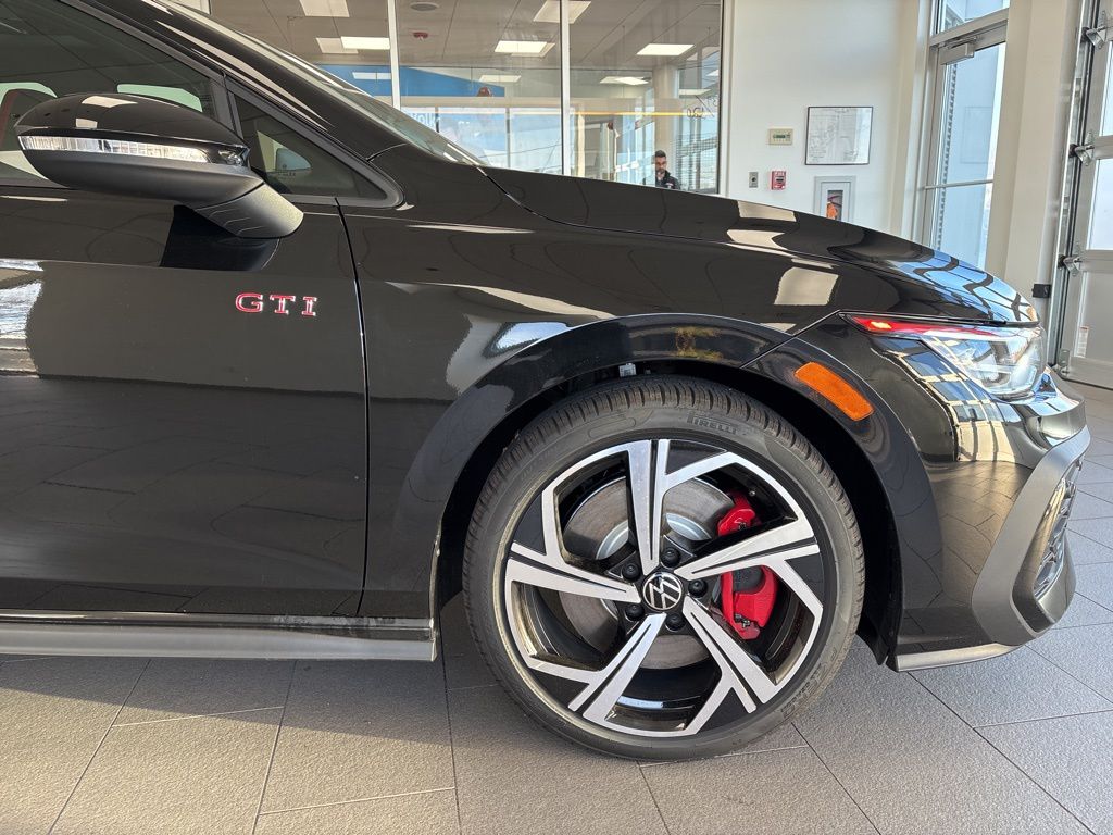 2026 Volkswagen Golf GTI SE - Photo 11