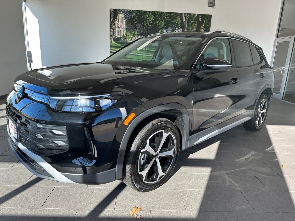 New 2026 Volkswagen Tiguan 2.0T SE SUV