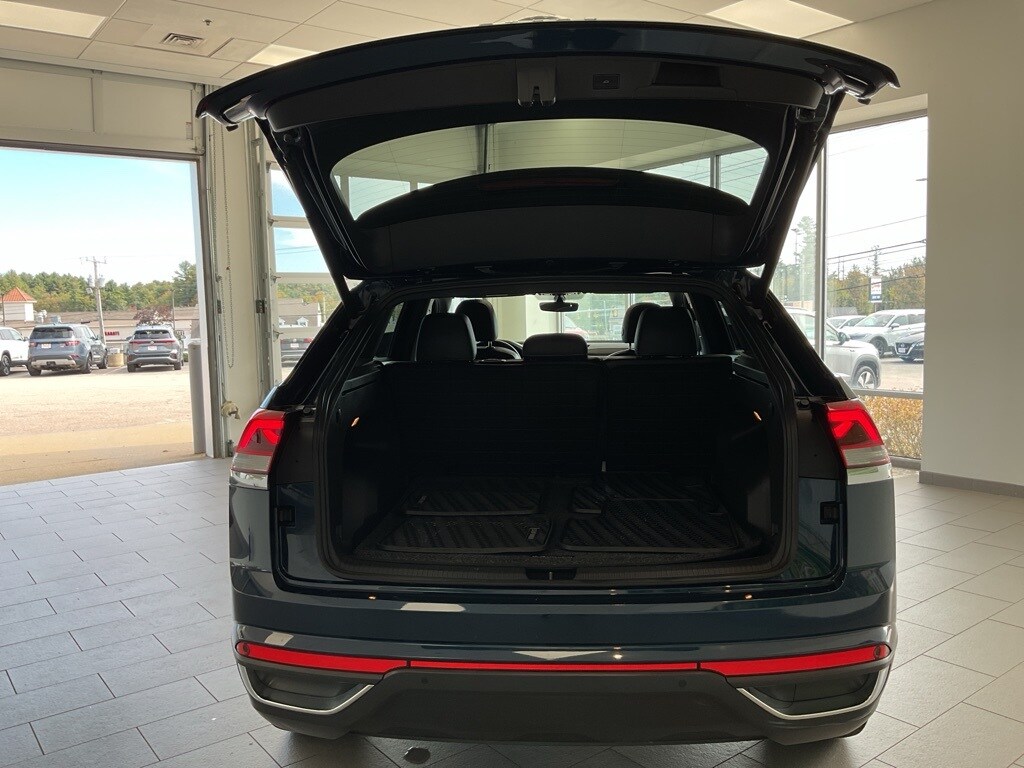 Used 2020 Volkswagen Atlas Cross Sport 2.0T SE w/Technology 4motion SUV