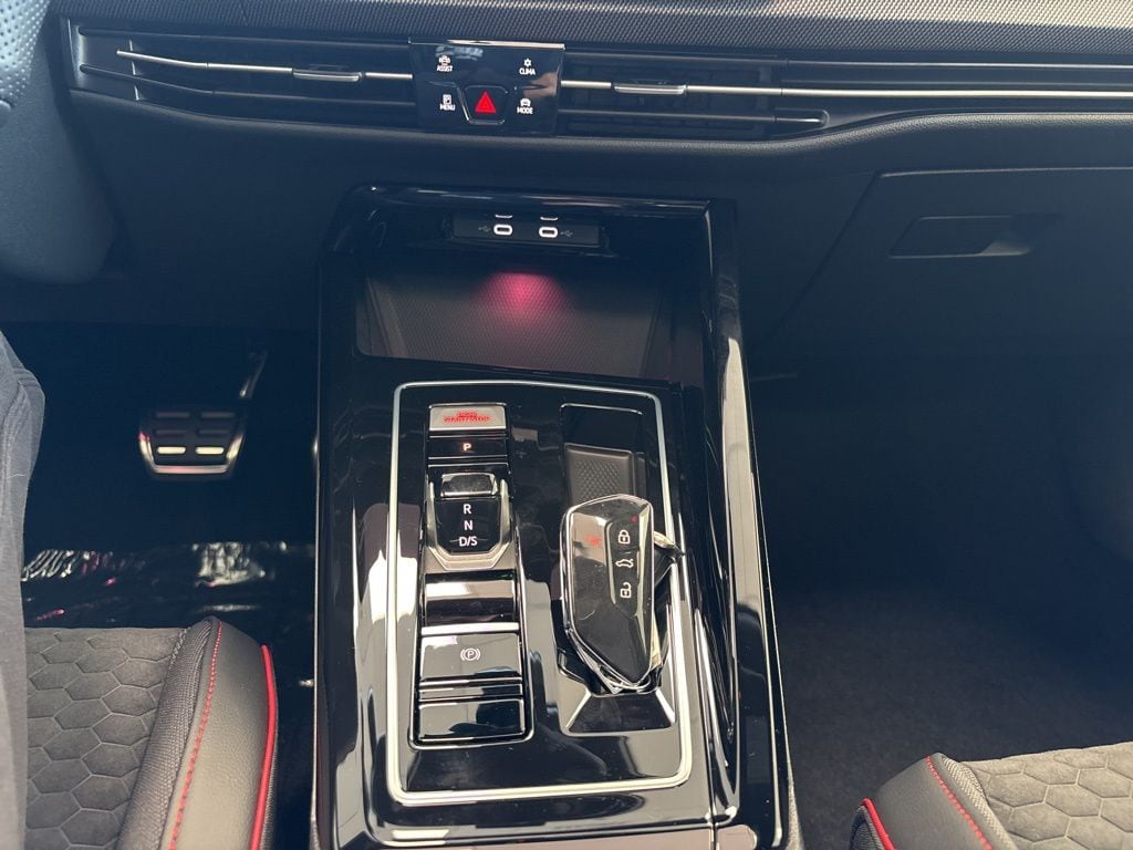 2026 Volkswagen Golf GTI SE - Photo 38