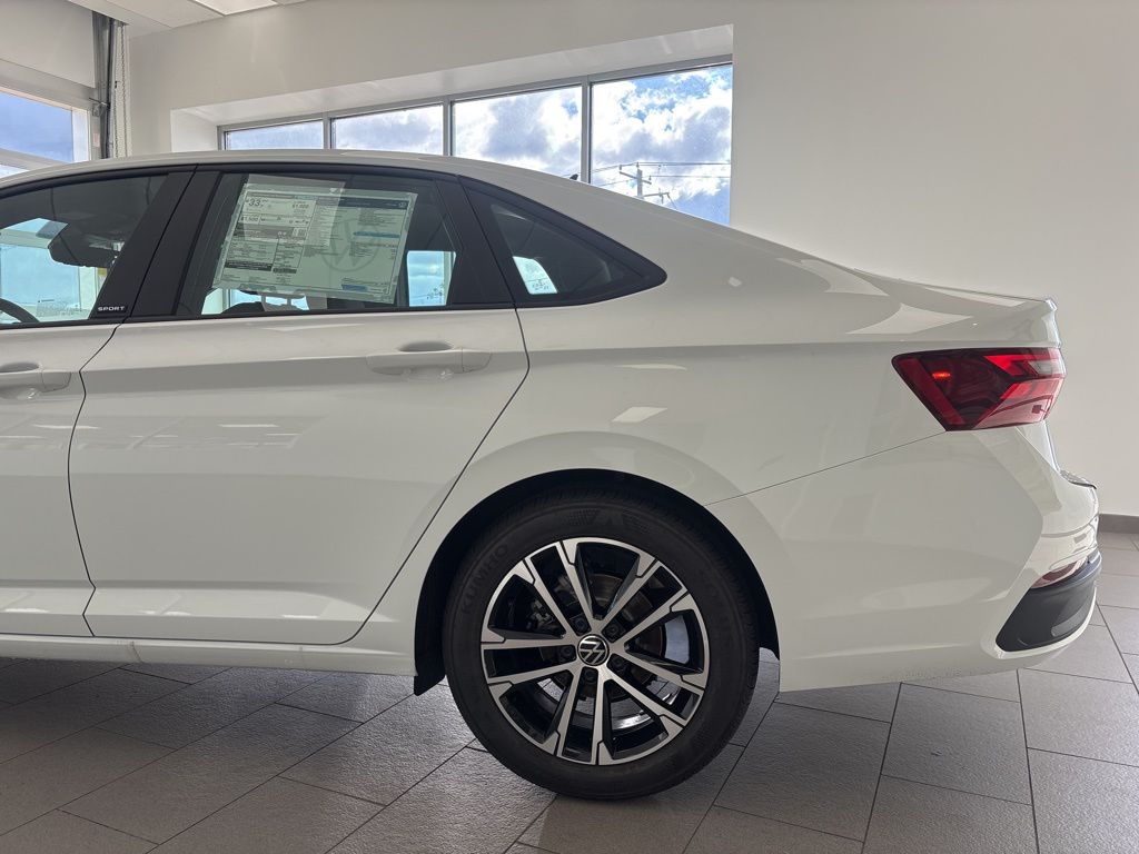 2026 Volkswagen Jetta Sport - Photo 11