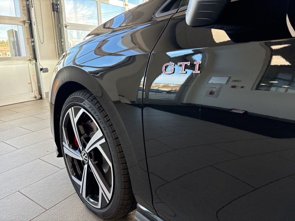 2026 Volkswagen Golf GTI SE - Photo 16