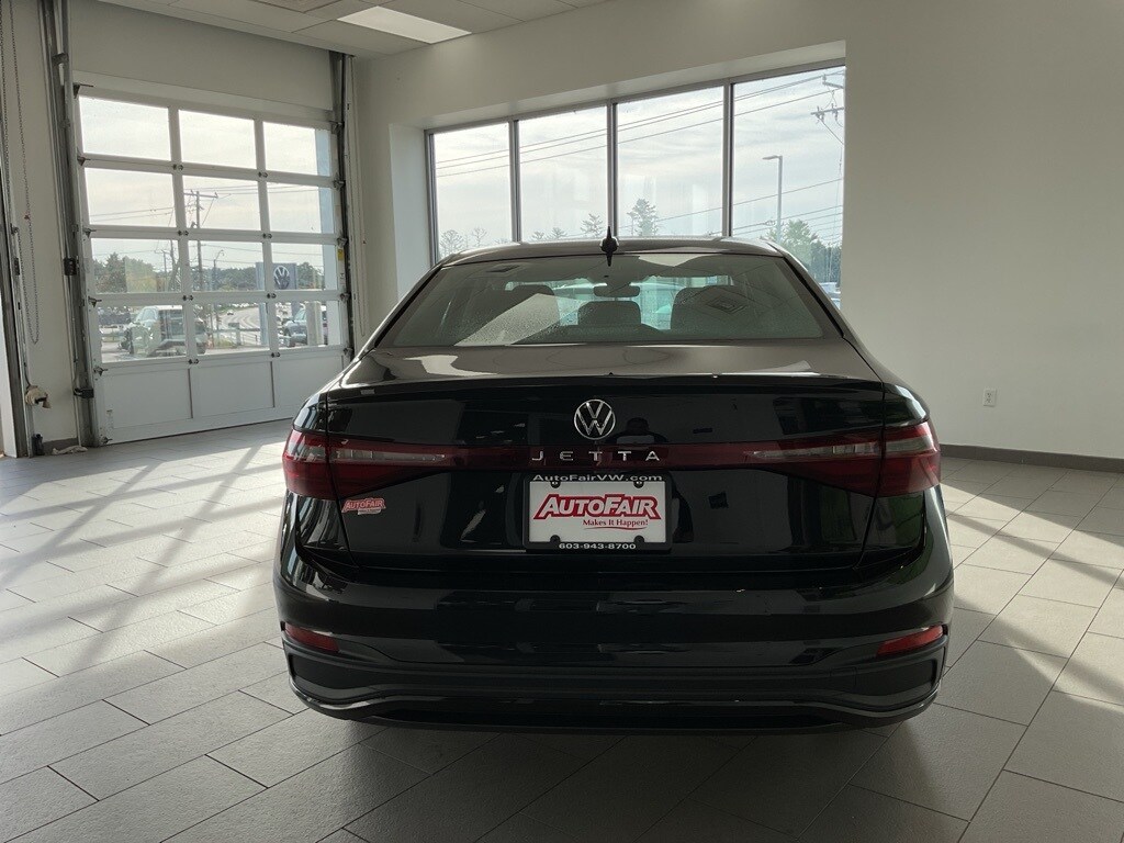 2026 Volkswagen Jetta 1.5T S photo 4