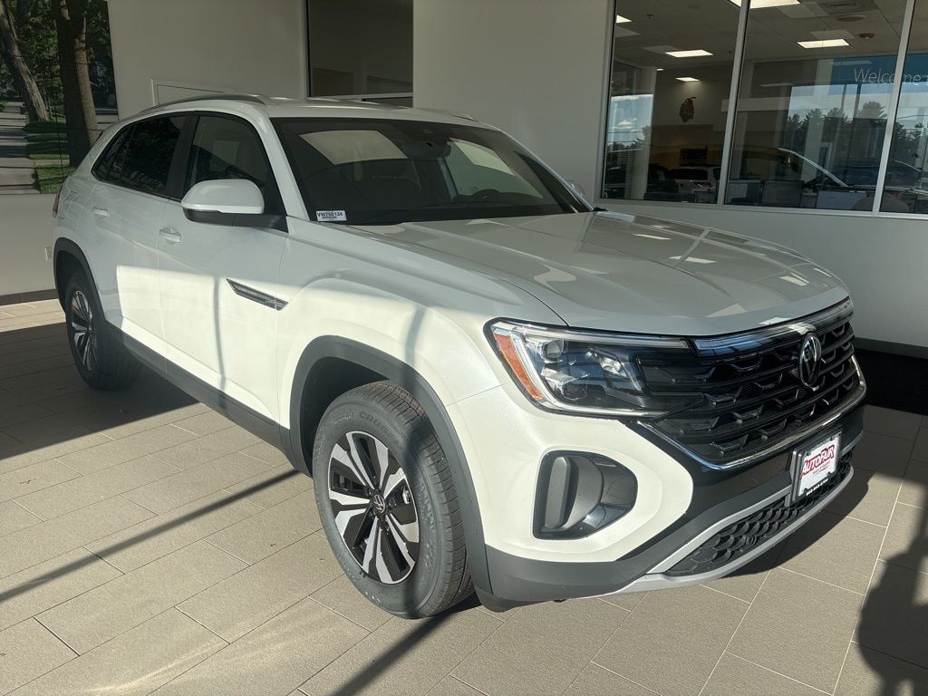 New 2026 Volkswagen Atlas Cross Sport 2.0T SE SUV