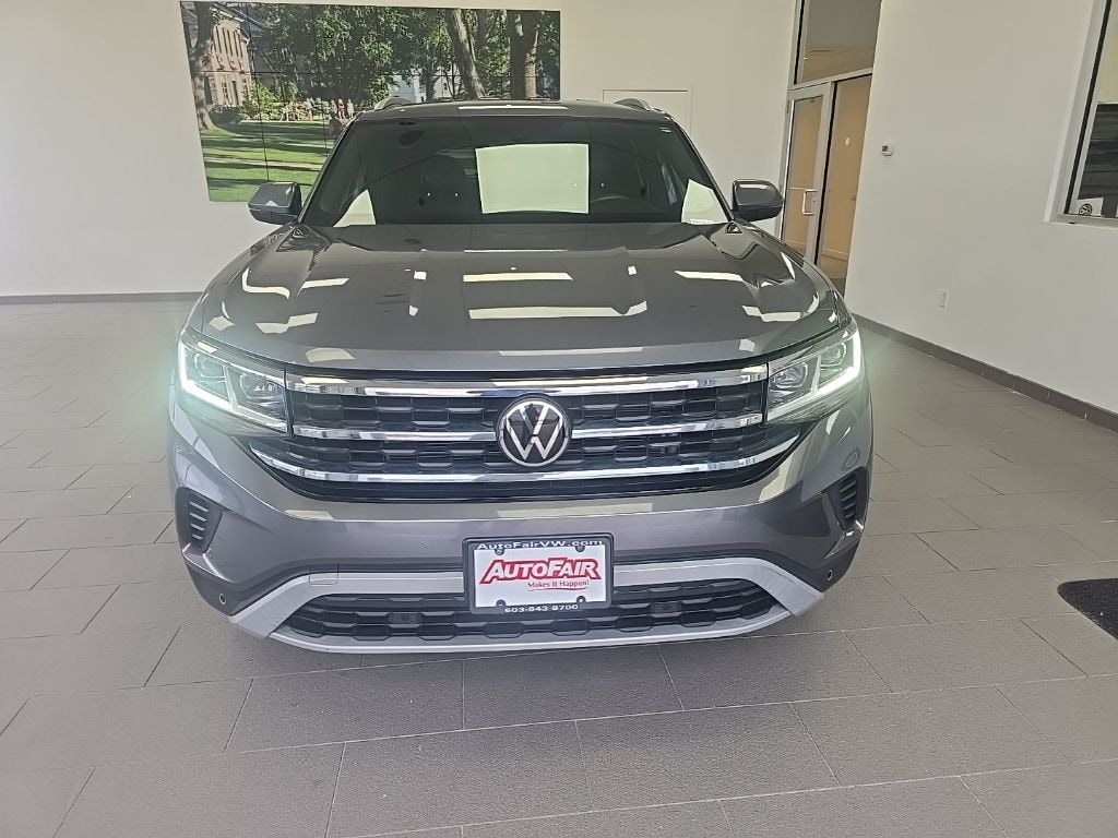 Used 2022 Volkswagen Atlas Cross Sport 2.0T SE w/Technology SUV