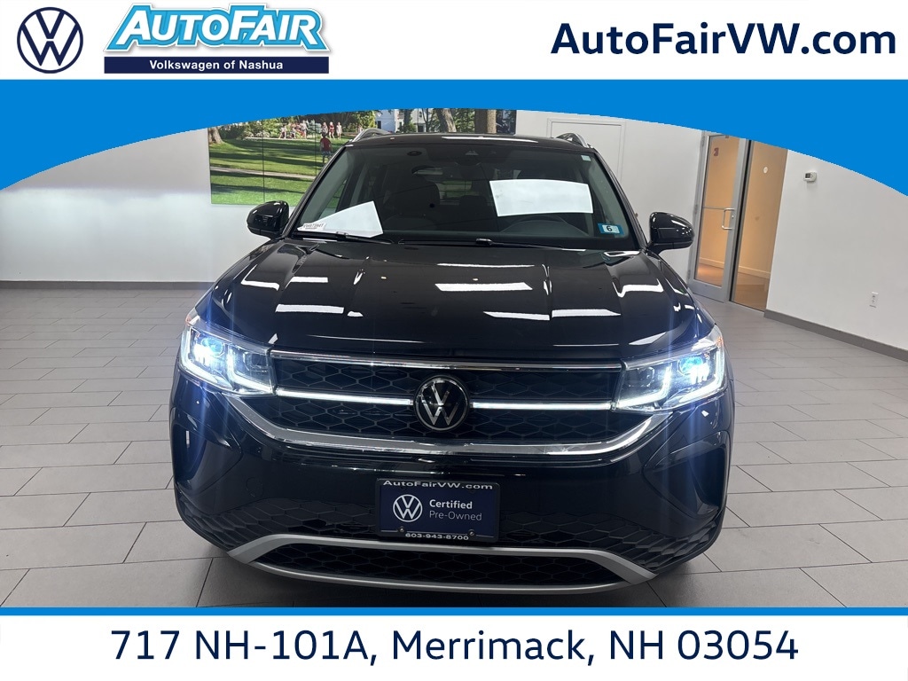 2024 Volkswagen Taos SEL's photo