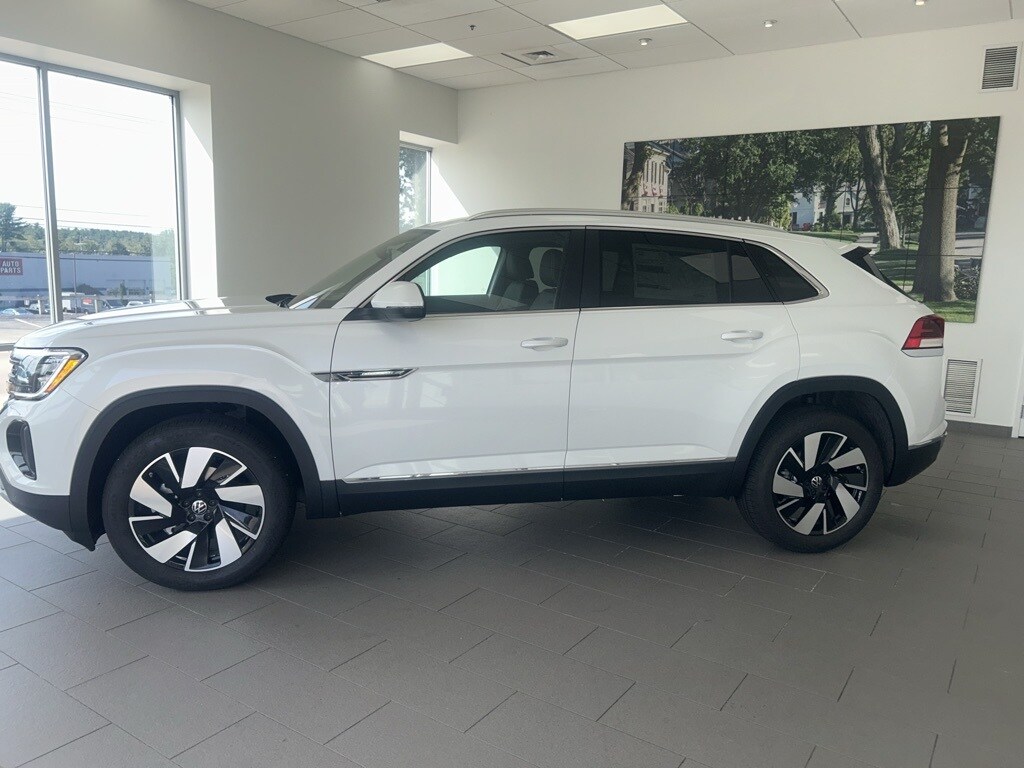 2026 Volkswagen Atlas Cross Sport SEL photo 4