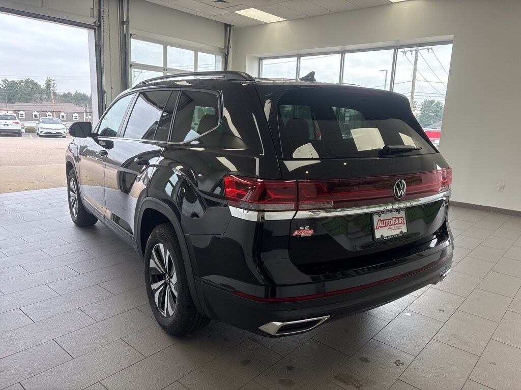 2026 Volkswagen Atlas SE photo 4