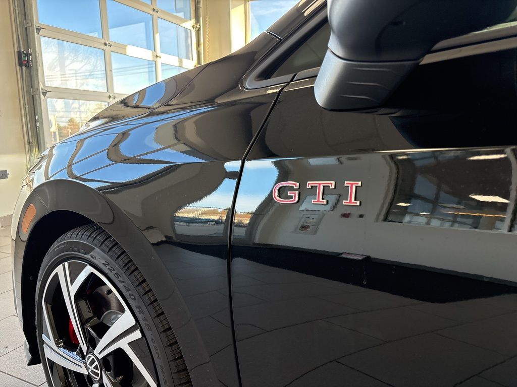 2026 Volkswagen Golf GTI SE - Photo 15