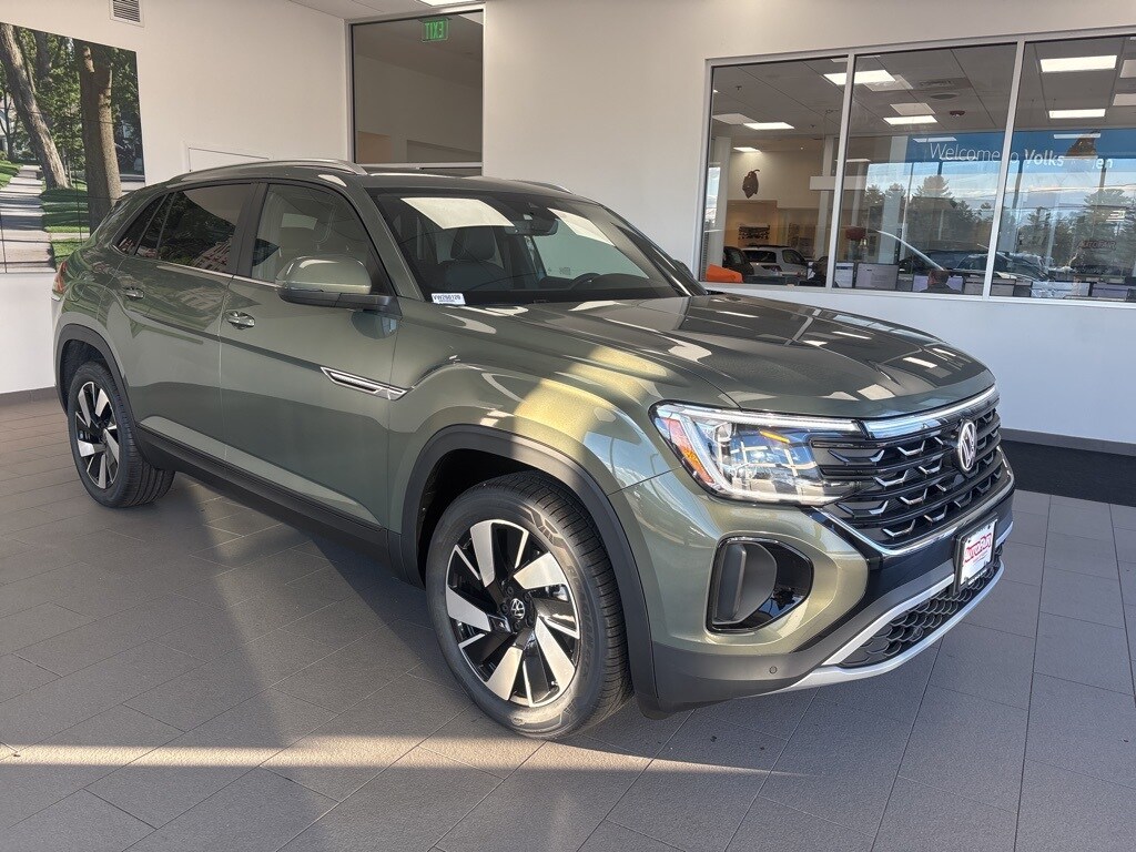 2026 Volkswagen Atlas Cross Sport SE Technology photo 2