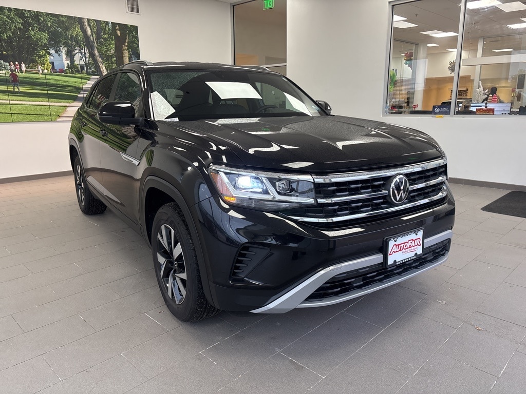 Certified 2023 Volkswagen Atlas Cross Sport 2.0T SE SUV