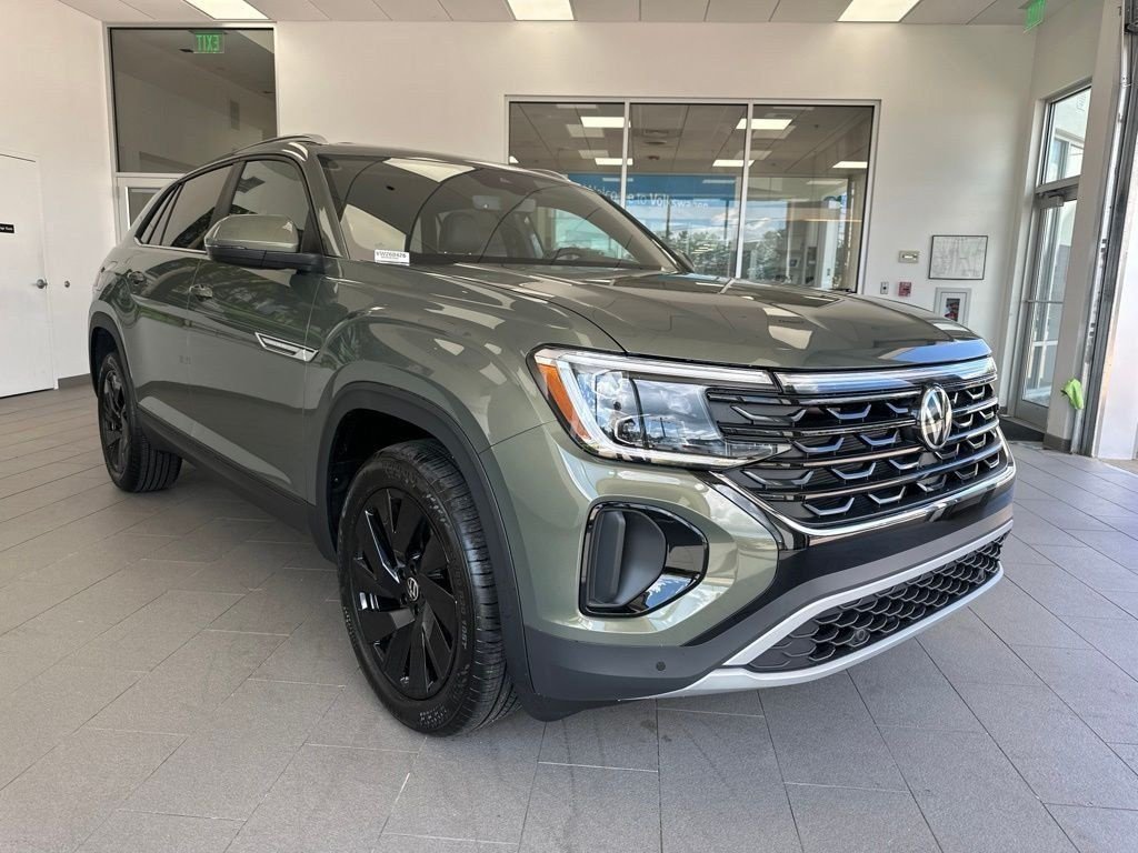2026 Volkswagen Atlas Cross Sport SE w/Tech