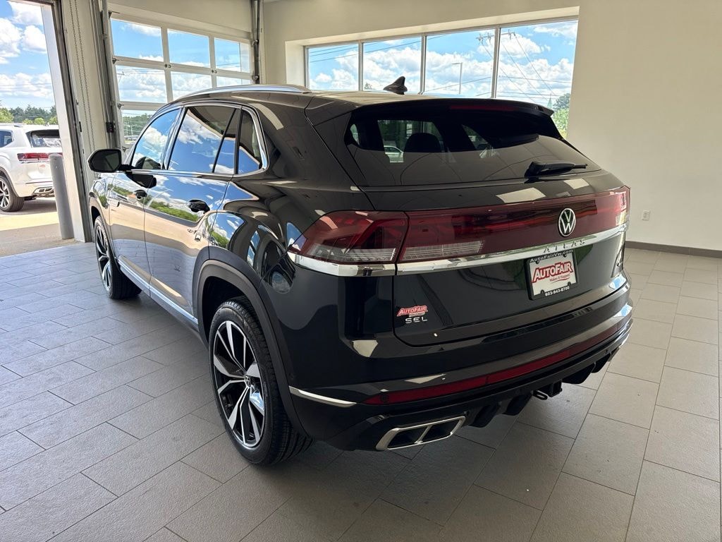 New 2026 Volkswagen Atlas Cross Sport 2.0T SEL Premium R-Line SUV