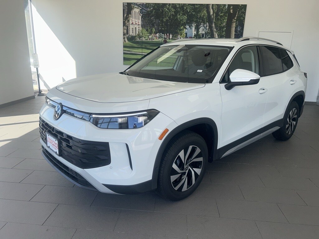 2025 Volkswagen Tiguan S photo 4