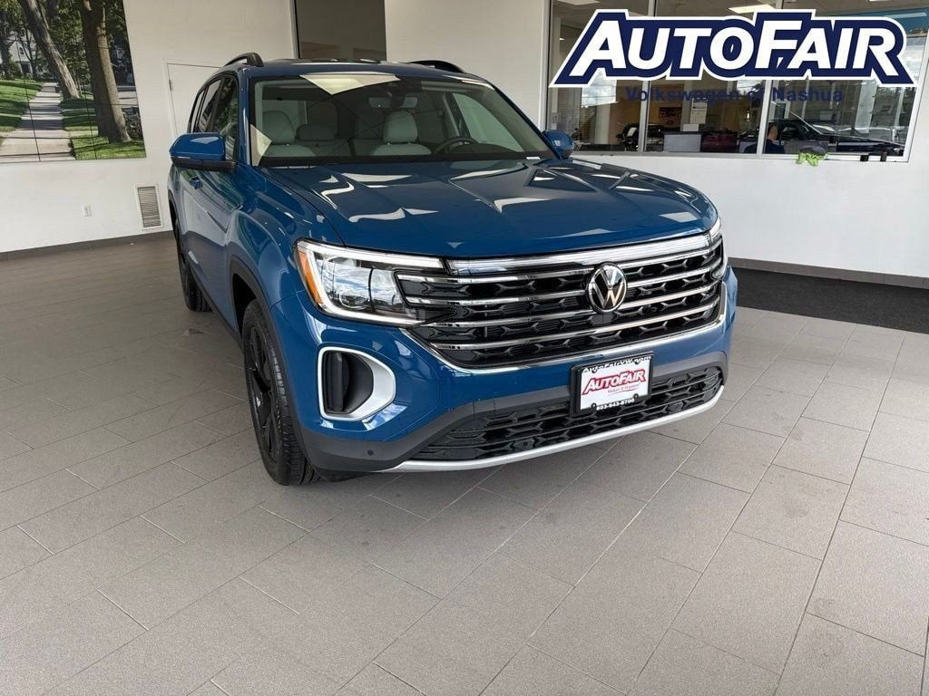 New 2026 Volkswagen Atlas SE w/Technology SUV