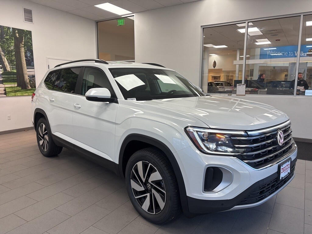 2026 Volkswagen Atlas SE Technology photo 3