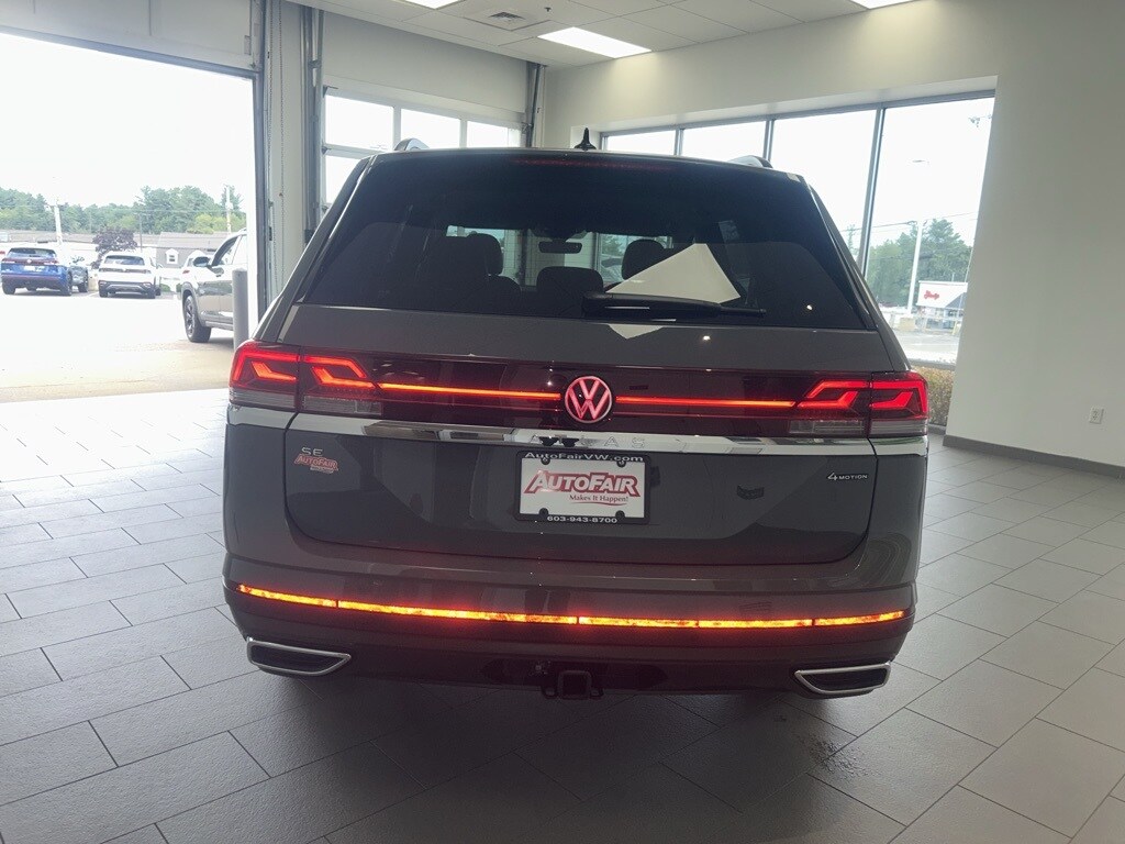 2026 Volkswagen Atlas SE Technology photo 3