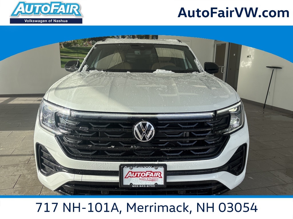 New 2026 Volkswagen Atlas Cross Sport 2.0T SEL R-Line Black SUV