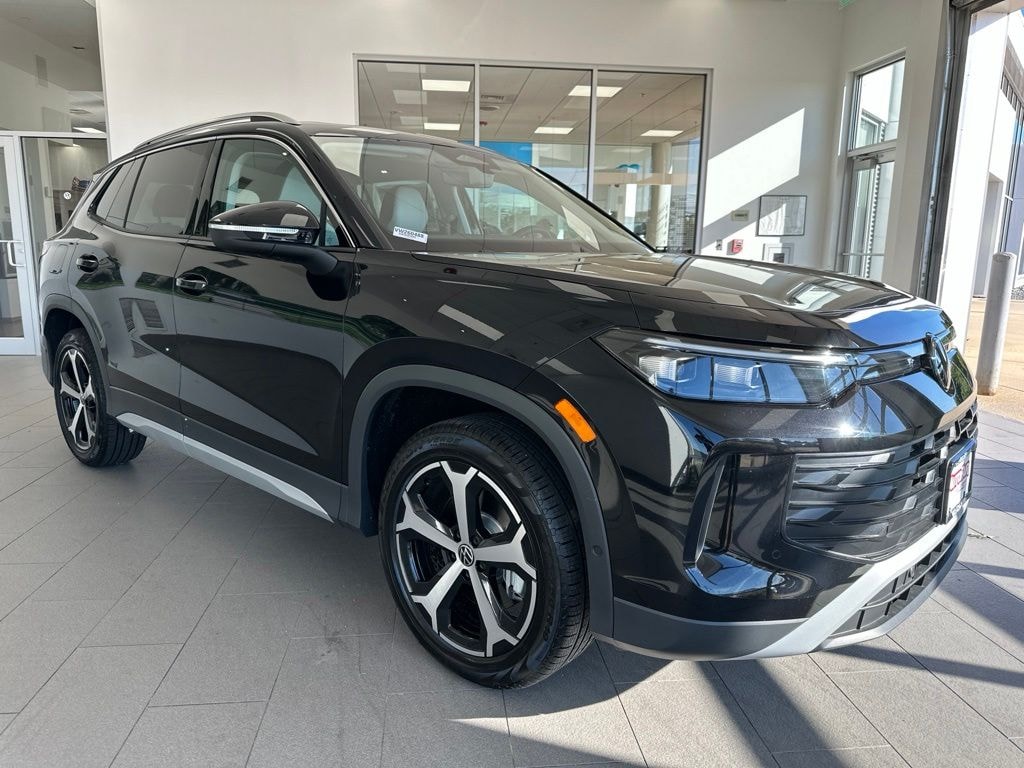 New 2026 Volkswagen Tiguan 2.0T SE SUV